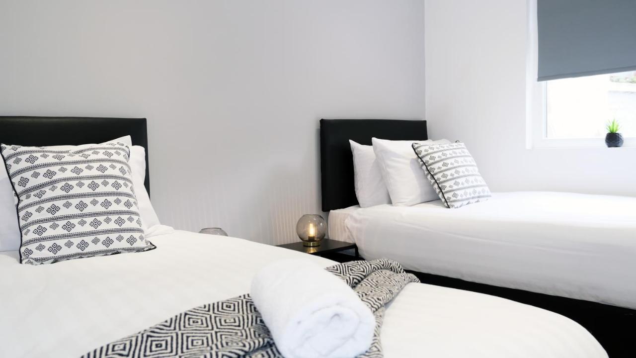 The Kop End Hotel By Serviced Living Liverpool Kültér fotó