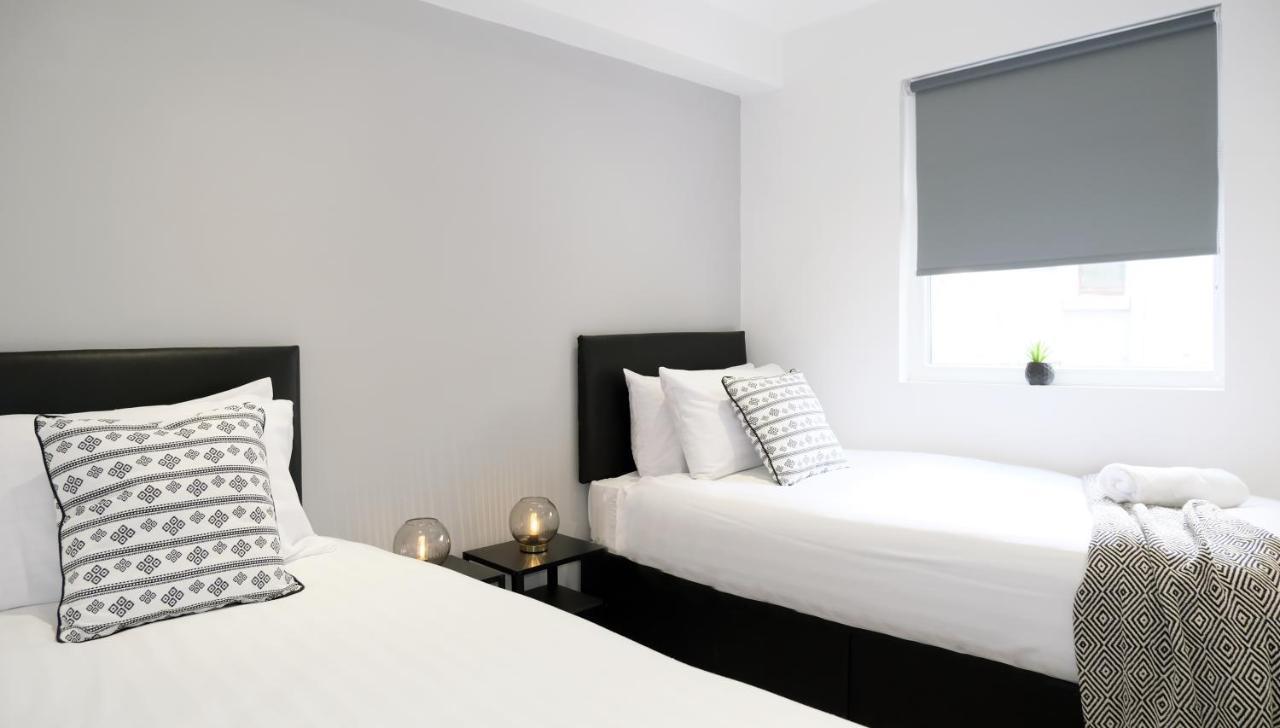The Kop End Hotel By Serviced Living Liverpool Kültér fotó